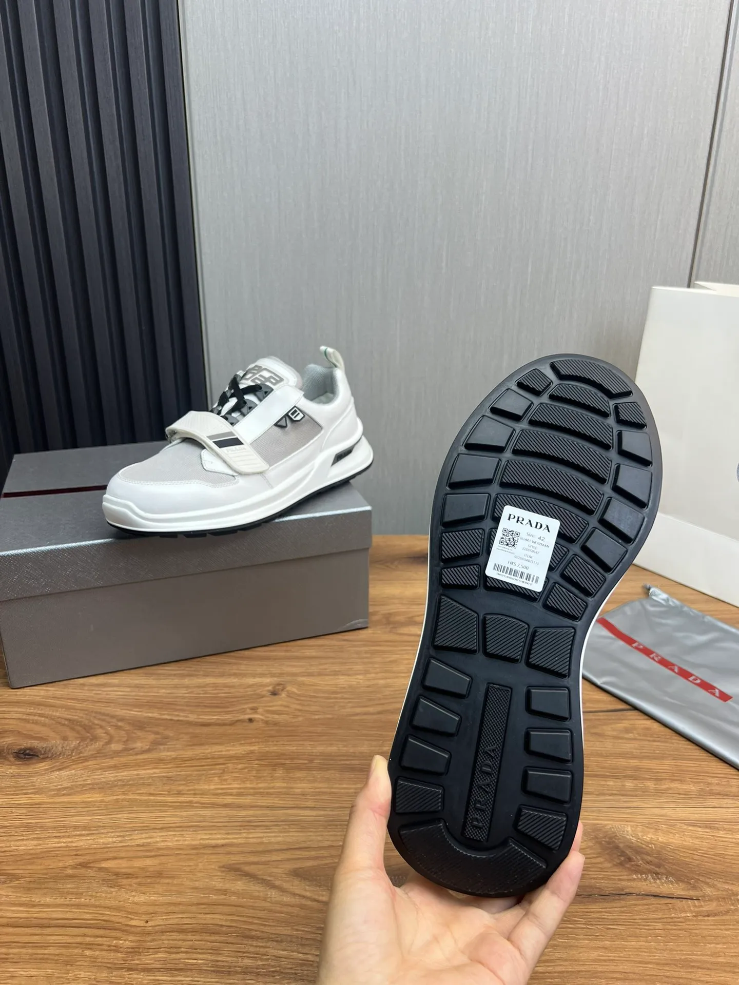 Men's shoes 💰620💰 [PRADA] Men's shoes are popular in the counter, official website is synchronized, high-quality shipments ✔️Original cowhide stitching mesh + cowhide lining, 1🆚1 replica, original original bottom, 38-45 (45 customized, non-refundable)